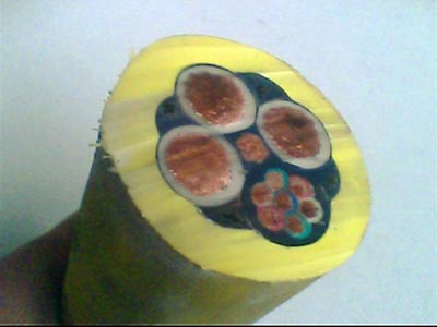電纜價(jià)格:電線上掉了風(fēng)箏_no.21